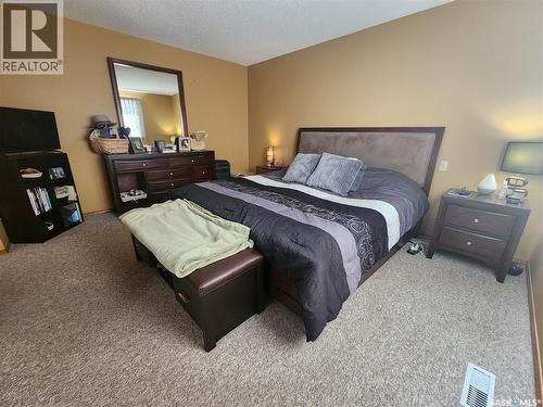 115 Carson Bay, Lampman, SK - Indoor Photo Showing Bedroom