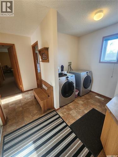 115 Carson Bay, Lampman, SK - Indoor Photo Showing Laundry Room