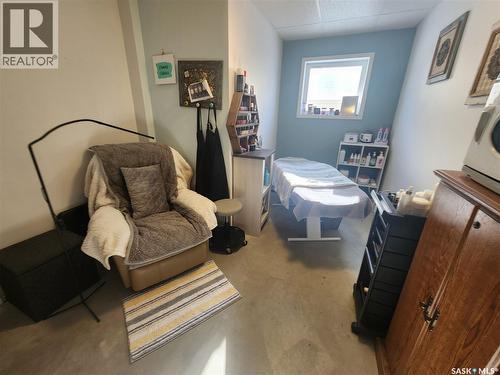 115 Carson Bay, Lampman, SK - Indoor