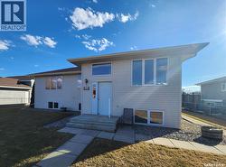 115 Carson BAY  Lampman, SK S0C 1N0