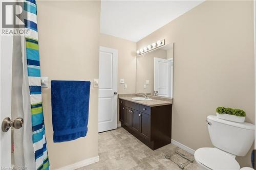 955 Zeller Crescent, Kitchener, ON - Indoor Photo Showing Bathroom