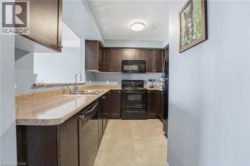 955 Zeller Crescent, Kitchener, ON - Indoor Photo Showing Kitchen With Double Sink