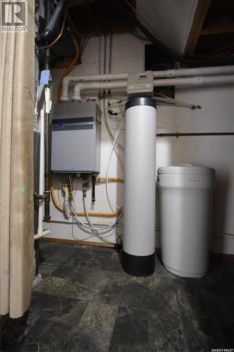 5 Souris Avenue, Redvers, SK - Indoor