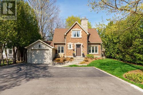 321 Guelph Line, Burlington, ON - Outdoor With Facade