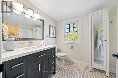 321 Guelph Line, Burlington, ON - Indoor Photo Showing Bathroom