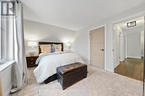 321 Guelph Line, Burlington, ON - Indoor Photo Showing Bedroom