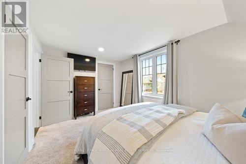 321 Guelph Line, Burlington, ON - Indoor Photo Showing Bedroom