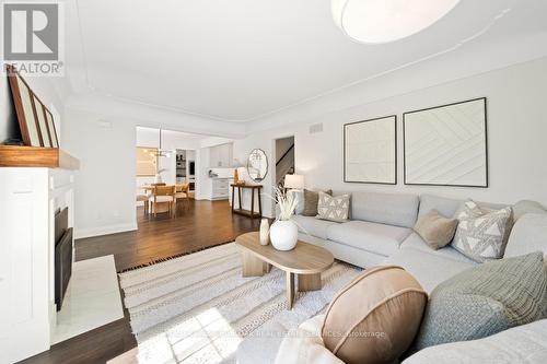 321 Guelph Line, Burlington, ON - Indoor Photo Showing Living Room