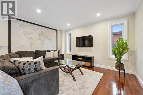 45 Sideroad 18, Fergus, ON - Indoor Photo Showing Living Room