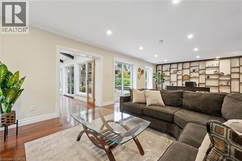 45 Sideroad 18, Fergus, ON - Indoor Photo Showing Living Room