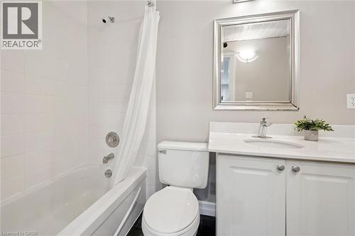 45 Sideroad 18, Fergus, ON - Indoor Photo Showing Bathroom