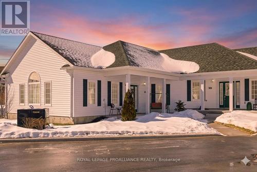 202 - 300 CROFT STREET  Port Hope, ON L1A 0E1