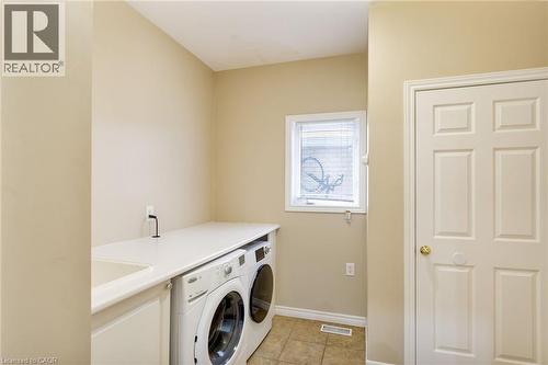 3137 Countess Crescent, Mississauga, ON - Indoor Photo Showing Laundry Room