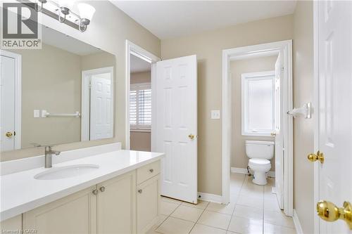 3137 Countess Crescent, Mississauga, ON - Indoor Photo Showing Bathroom