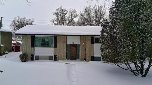 32 Cottonwood Crescent  Brandon, MB R7A 2H8