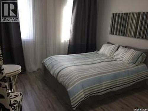 3-4 75 And 85 Atlantic Avenue, Kerrobert, SK - Indoor Photo Showing Bedroom