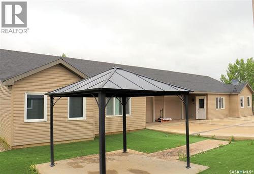 1-2 55 And 65 Atlantic Avenue, Kerrobert, SK - Outdoor