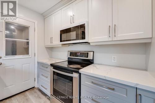 1761 Daleview Crescent, Cambridge, ON - Indoor Photo Showing Kitchen
