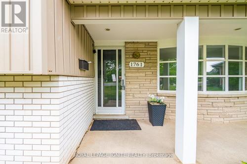 1761 Daleview Crescent, Cambridge, ON - Outdoor With Exterior