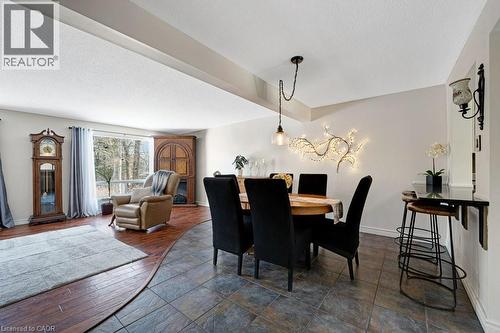 220 Salisbury Avenue Unit# 23, Cambridge, ON - Indoor Photo Showing Dining Room