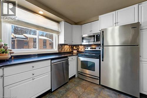 220 Salisbury Avenue Unit# 23, Cambridge, ON - Indoor Photo Showing Kitchen With Stainless Steel Kitchen