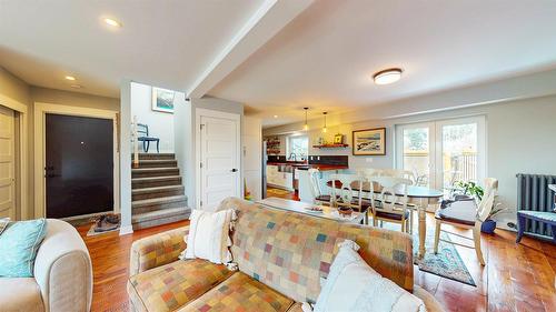 1-323 Banks Street, Kimberley, BC - Indoor