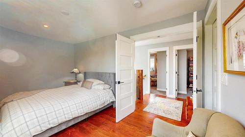1-323 Banks Street, Kimberley, BC - Indoor Photo Showing Bedroom