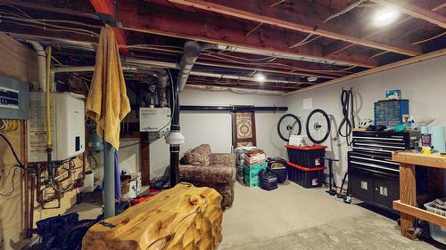 1-323 Banks Street, Kimberley, BC - Indoor Photo Showing Basement