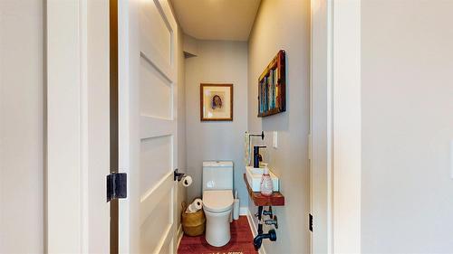 1-323 Banks Street, Kimberley, BC - Indoor