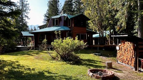 785 Beech Road, Nakusp, BC - Outdoor