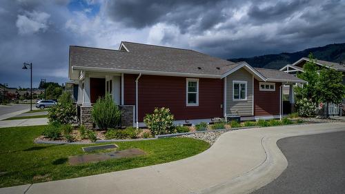 159-200 Grand Boulevard, Kamloops, BC - Outdoor With Facade
