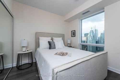 5006-28 Freeland Street, Toronto, ON - Indoor Photo Showing Bedroom