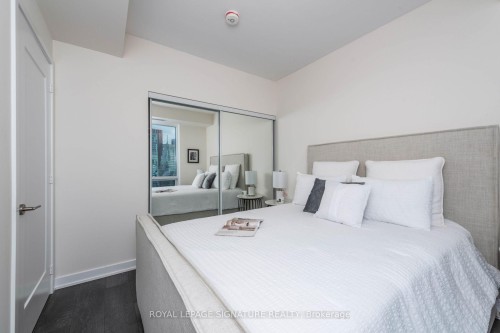 5006-28 Freeland Street, Toronto, ON - Indoor Photo Showing Bedroom