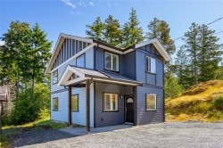 1695 Cole Rd Sooke, BC V9Z 1A7