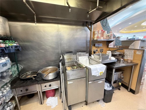 #Fc-3-3147 Douglas St, Victoria, BC 