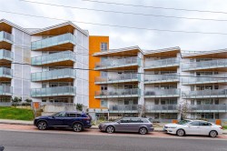 209-881 Short St  Saanich, BC V8P 2L3