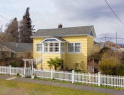 418 High St  Ladysmith, BC V9G 1B7