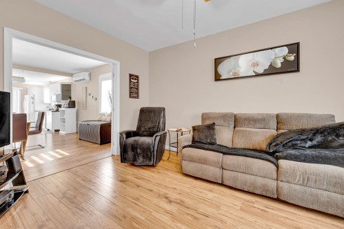 Salon - 261 Rue Chartrand, Saint-Jérôme, QC - Indoor Photo Showing Living Room