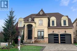 11 PAGEAN DRIVE  Richmond Hill, ON L4E 4R7