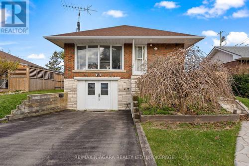 7 SOUTH CRESCENT  Port Colborne (Sugarloaf), ON L3K 2X8