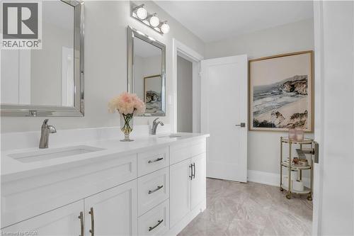 908 Fall Harvest Court, Kitchener, ON - Indoor Photo Showing Bathroom