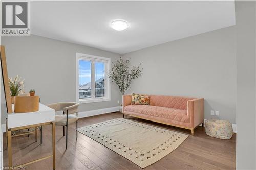 908 Fall Harvest Court, Kitchener, ON - Indoor Photo Showing Living Room
