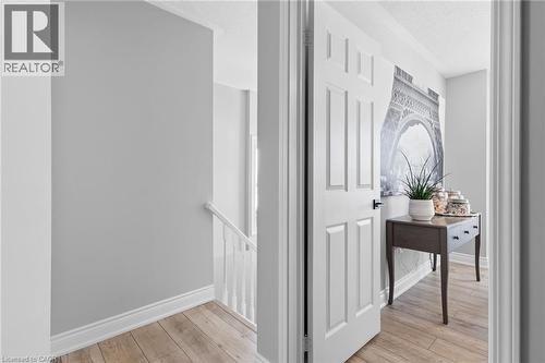 5123 Dryden Avenue, Burlington, ON - Indoor Photo Showing Other Room