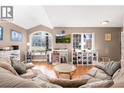 338 9th Avenue S Unit# F  Creston, BC V0B 1G3