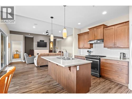 2372 Oglow Drive, Armstrong, BC - Indoor Photo Showing Kitchen With Double Sink