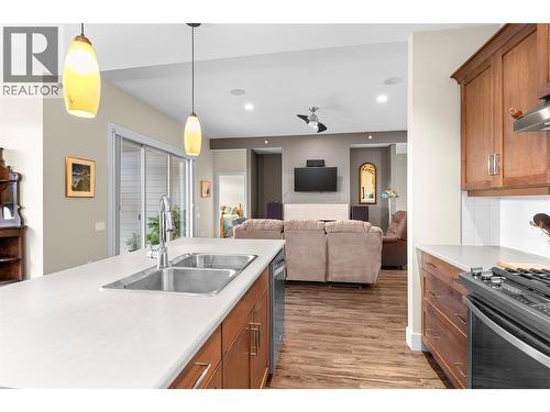 2372 Oglow Drive, Armstrong, BC - Indoor Photo Showing Kitchen With Double Sink With Upgraded Kitchen