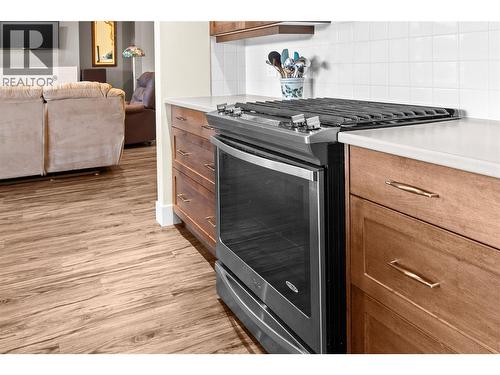 2372 Oglow Drive, Armstrong, BC - Indoor Photo Showing Kitchen