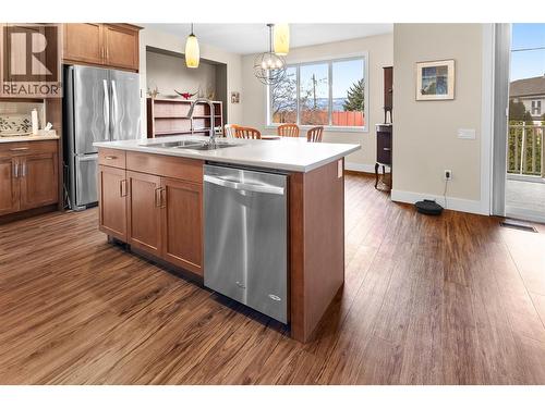 2372 Oglow Drive, Armstrong, BC - Indoor Photo Showing Kitchen With Double Sink