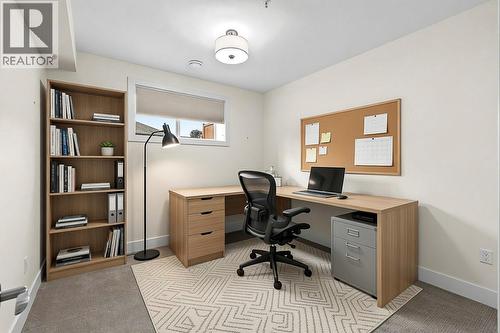 2372 Oglow Drive, Armstrong, BC - Indoor Photo Showing Office