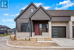 1 - 41 IVY CRESCENT  Thorold (Confederation Heights), ON L2V 0J9